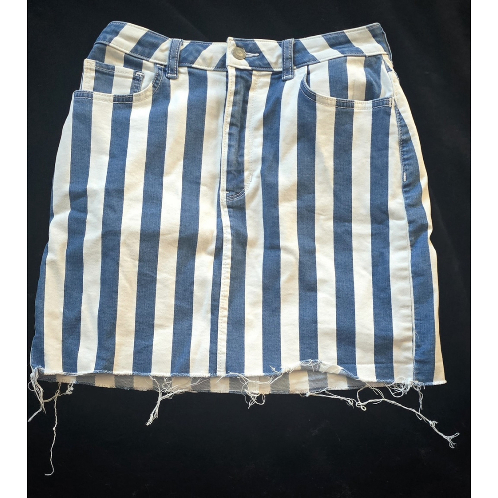 Hollister High Rise Denim Mini Jean Skirt Blue White Juniors 5 Raw Hem